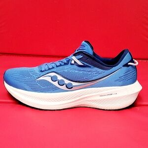 Saucony Triumph 21 Blue and White Running Shoes size Women's 11 / Men's 9.5